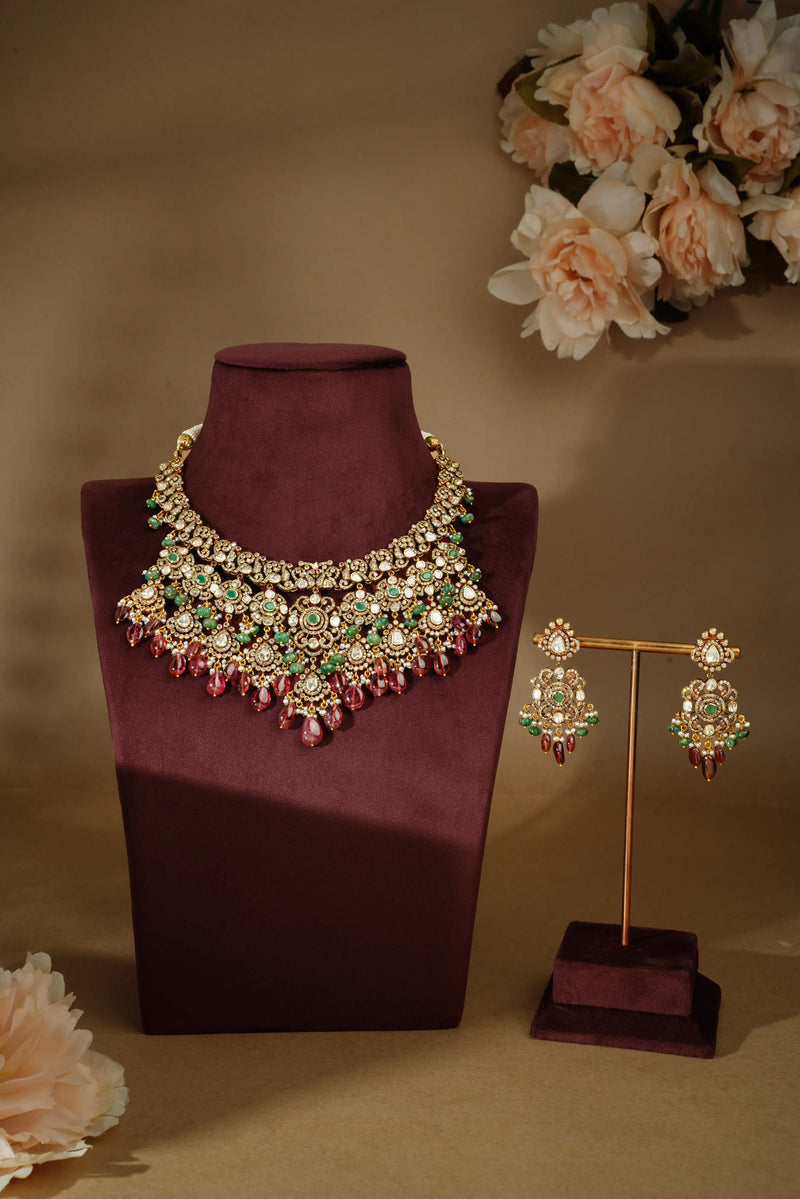 The Floral Polki Emerald Halo Necklace
